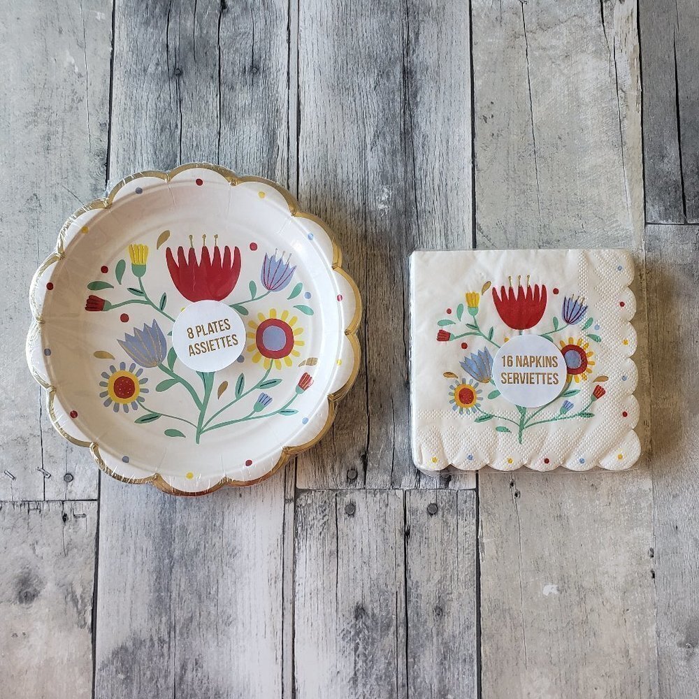 NWT - Meri Meri Floral Paper Plates (8) and Paper Napkins (16)